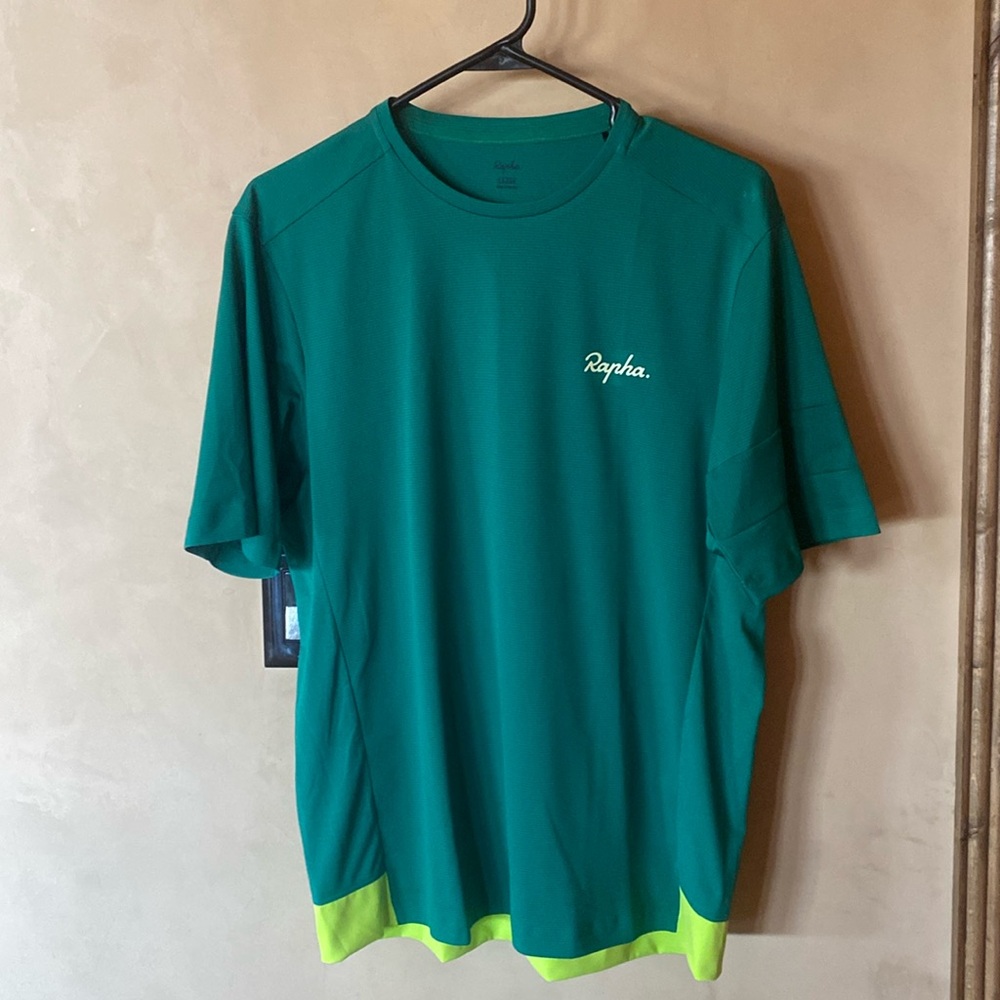 Men’s Rapha shirt